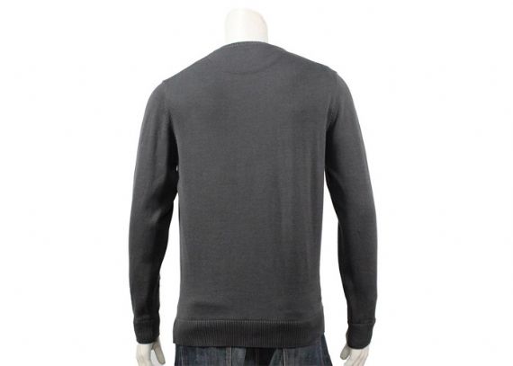 Suéter de punto para hombre de color gris de manga larga con dos botones falsos en el hombro - 11989710