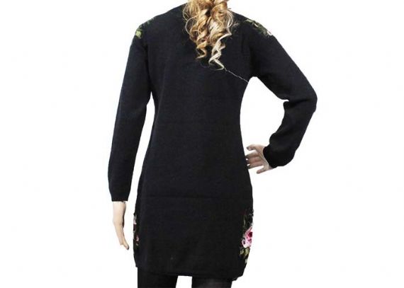 Suéter de punto para mujer de manga larga con cuello redondo clásico bordado en color negro - 12104262